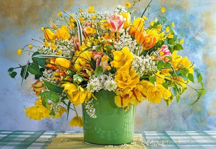 Castorland Spring Flowers in Green Vase