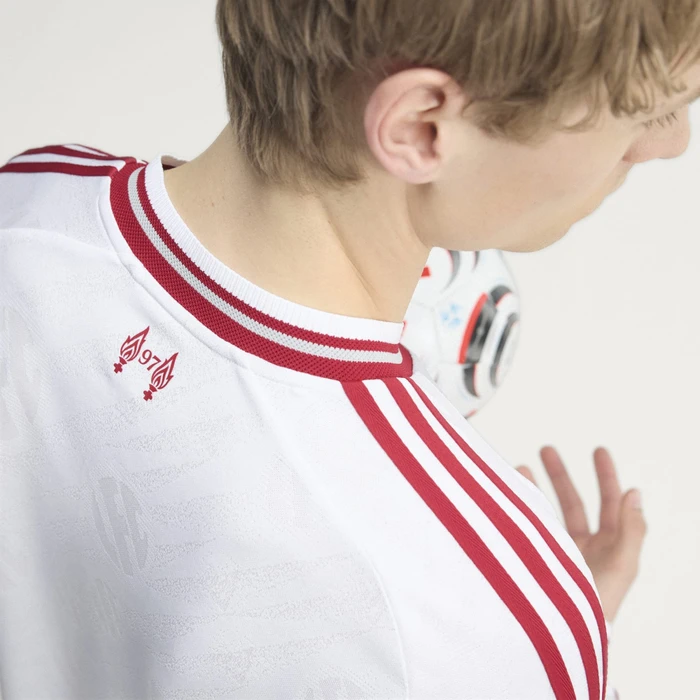 adidas Liverpool FC Authentic 2026/2027 Auswärtstrikot langarm (Herren)