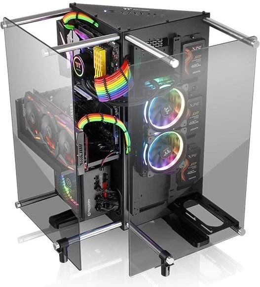 Thermaltake Core P90, schwarz, Glasfenster