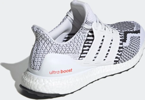 adidas Ultraboost DNA 5.0 cloud white/core black (Herren)