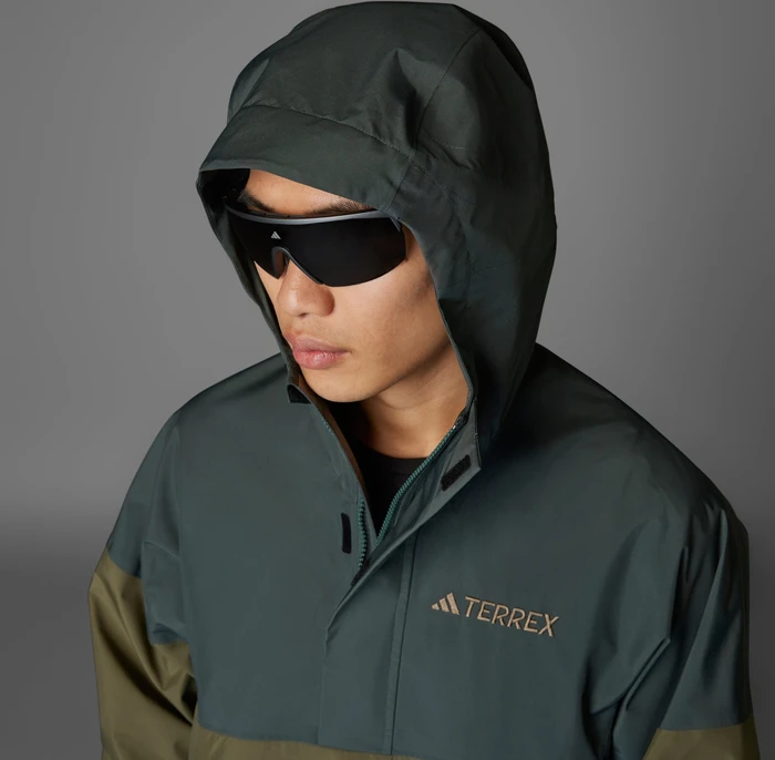 adidas Terrex Xploric 2.5L Climaproof Anorak legend ivy/olive strata/silver green (Herren)