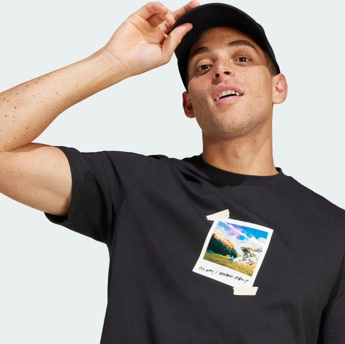 adidas All Day I Dream About... Graphic T-Shirt kurzarm schwarz (Herren)