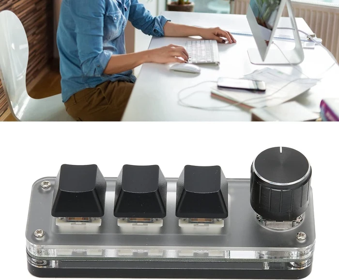 3-Key 1x Knob Mechanical Macro RGB Keypad, USB-A
