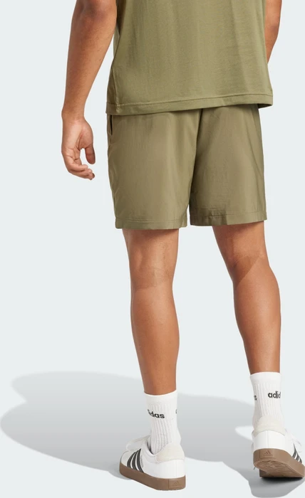 adidas Essential Small Logo Chelsea Hose kurz olive strata/black (Herren)