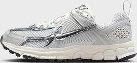 Nike Vomero 5 photon dust/gridiron/sail/chrome (Junior)
