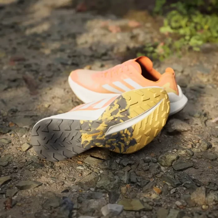 adidas Terrex Agravic Speed amber tint/crystal white/semi spark (Damen)