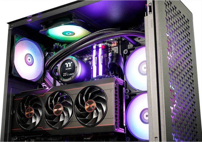 Thermaltake AMD Pro Edition, schwarz, Ryzen 7 7800X3D, 32GB RAM, 2TB SSD