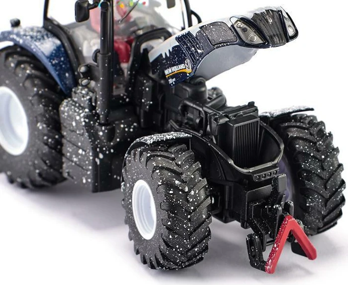 SIKU Farmer New Holland T8.390 Weihnachtstraktor