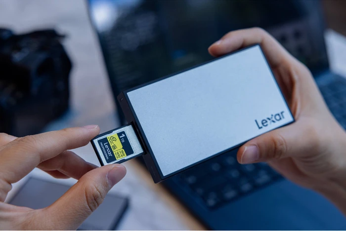 Lexar Professional Workflow CFexpress 4.0 Type A Card Reader (WF730), USB4 [Buchse]