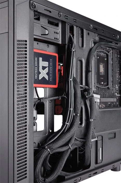Corsair Carbide Series 88R, Acrylfenster