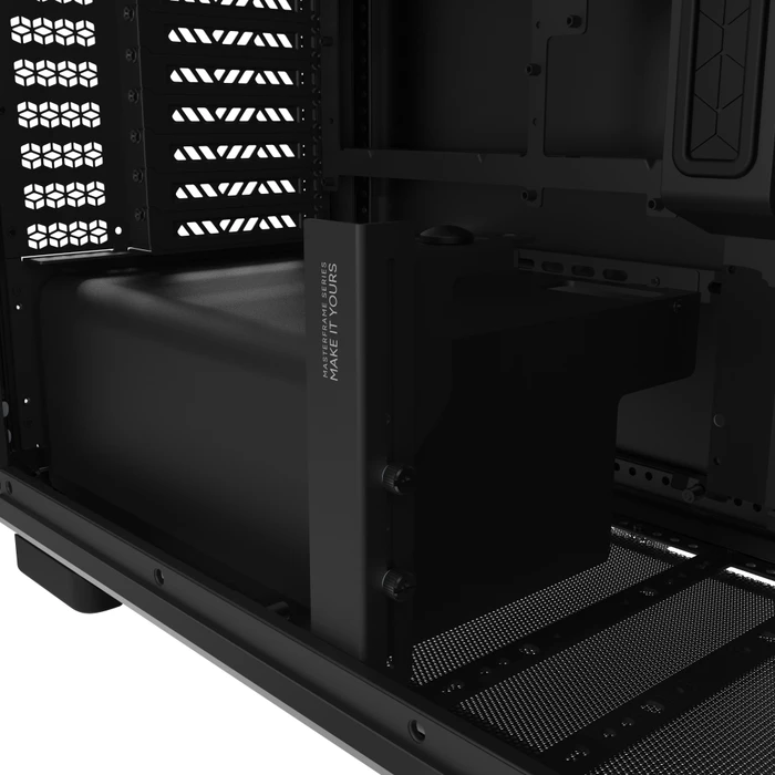Cooler Master MasterFrame 600 Mesh, schwarz, Glasfenster