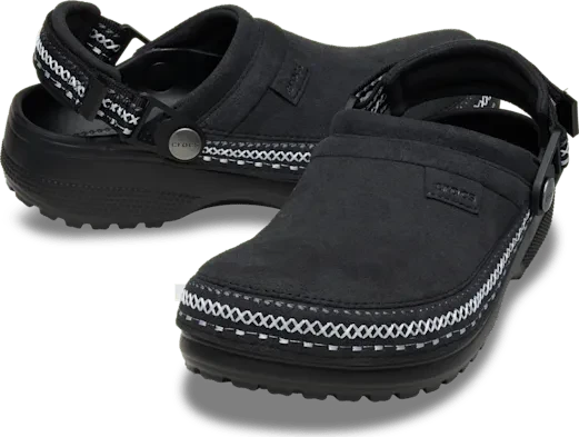 Crocs Crafted Vegan Suede Stitch Clog schwarz