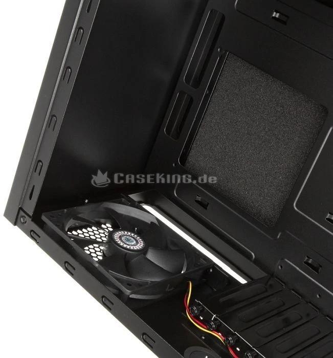 Cooler Master Silencio 550, schwarz matt, schallgedämmt