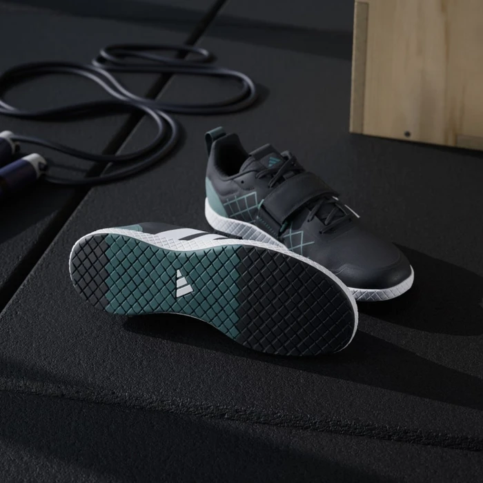 adidas Die Total core black/grey six