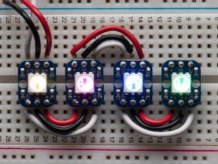 Adafruit RGB Smart NeoPixel, Breadboard-friendly, 4 Stück