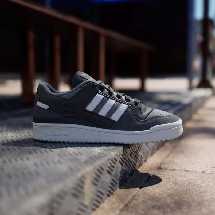 adidas Forum 84 Low ADV carbon/crystal white/grey three