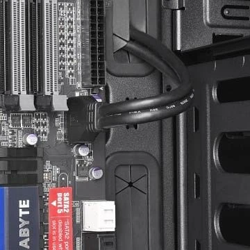 Thermaltake Urban S31, schallgedämmt
