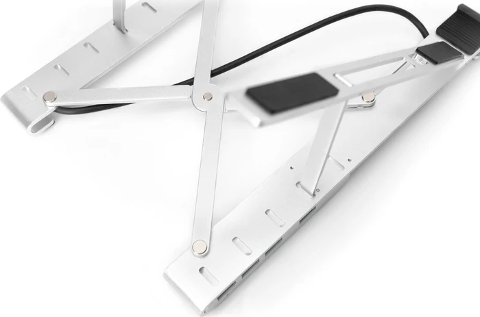 Digitus variabler Notebook-Ständer mit integriertem USB-C Hub, 10-17", USB-C 3.0 [Stecker]
