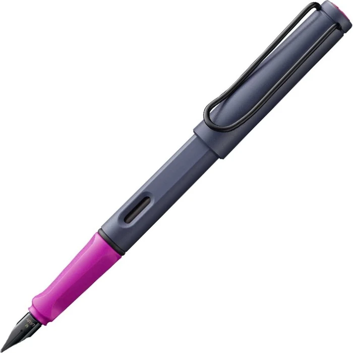 Lamy safari blueberry/cliff pink, linke Hand, mittel