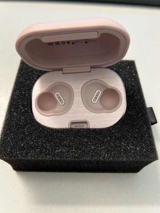 Bang & Olufsen BeoPlay E8 2.0