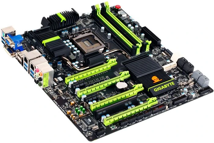 GIGABYTE G1.Sniper 3 (Intel 1155)