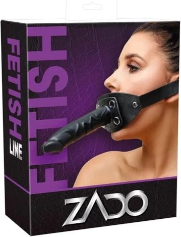 Zado Knebel mit Dildo