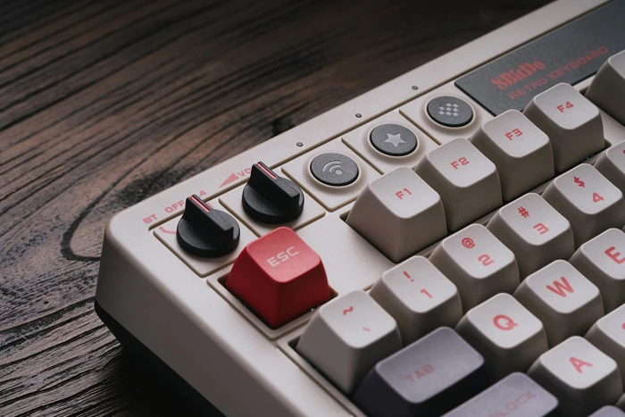 8BitDo Retro Mechanical Keyboard, N Edition, grau, Kailh Box V2 WHITE, USB/Bluetooth, DE