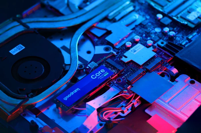 goodram Core 4TB, M.2 2280 / M-Key / PCIe 5.0 x4