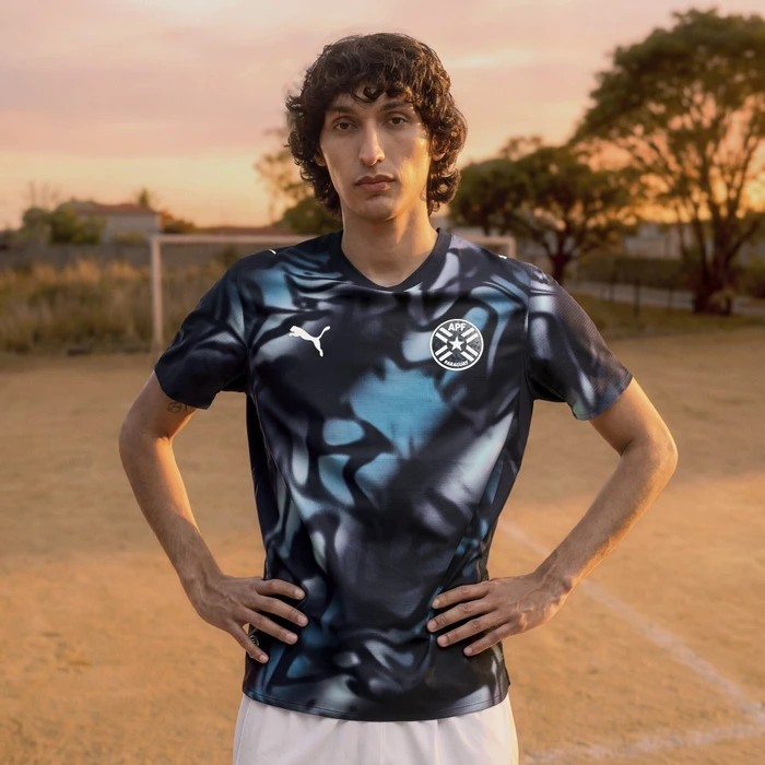 Puma FIFA WM 2026 Paraguay Authentic Auswärtstrikot kurzarm new navy/tropical blue (Herren)