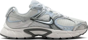 Nike V5 RNR summit white/blue tint/photon dust/smoke grey (Damen)