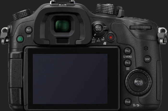 Panasonic Lumix DMC-GH4 mit Objektiv Lumix G Vario 12-60mm 3.5-5.6 ASPH Power OIS