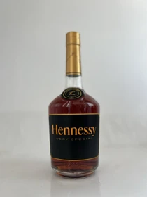 Hennessy V.S. Luminous 700ml