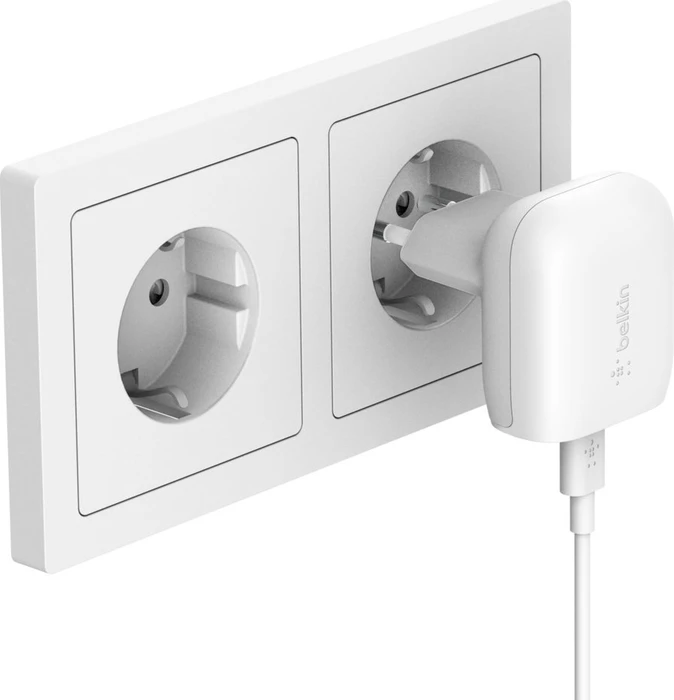Belkin BoostCharge 18W USB-C PD Netzladegerät + USB-C/Lightning-Kabel weiß