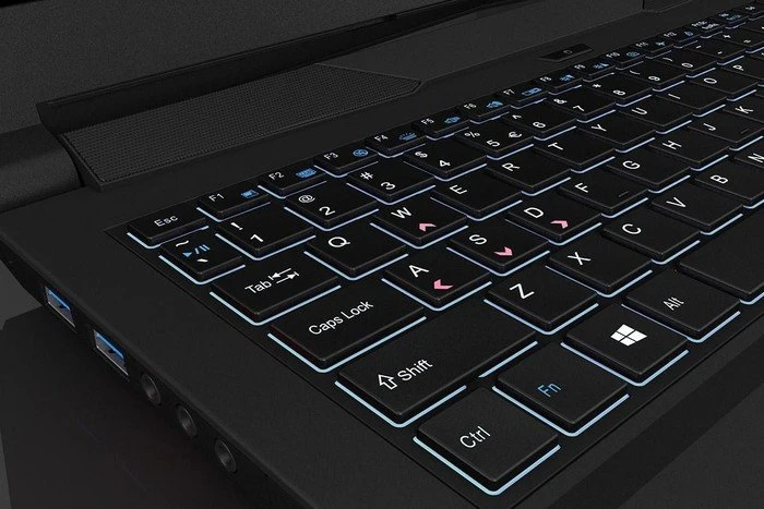 Schenker XMG A506-VE-bnr, Core i5-6440HQ, 8GB RAM, 1TB HDD, GeForce GTX 960M, DE