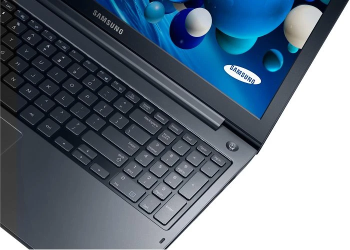 Samsung ATIV Book 6 - 670Z5E, schwarz, Core i5-3230M, 8GB RAM, 1TB HDD, Radeon HD 8850M, DE