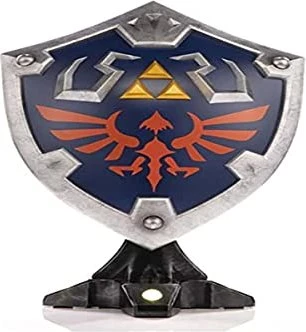 First 4 Figures The Legend of Zelda - Breath of the Wild - Hylian Shield Collector's Edition