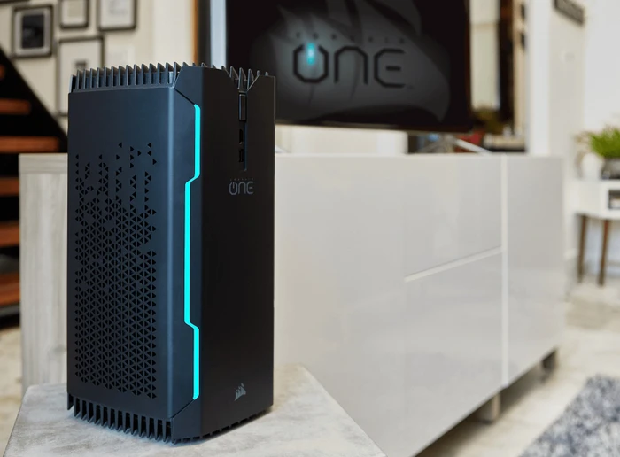 Corsair ONE Pro, Core i7-7700K, 16GB RAM, 480GB SSD, 2TB HDD, GeForce GTX 1080