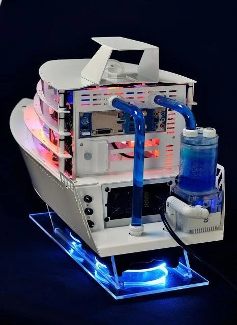 Lian Li PC-Y6 Odyssey Yacht weiß, Mini-ITX