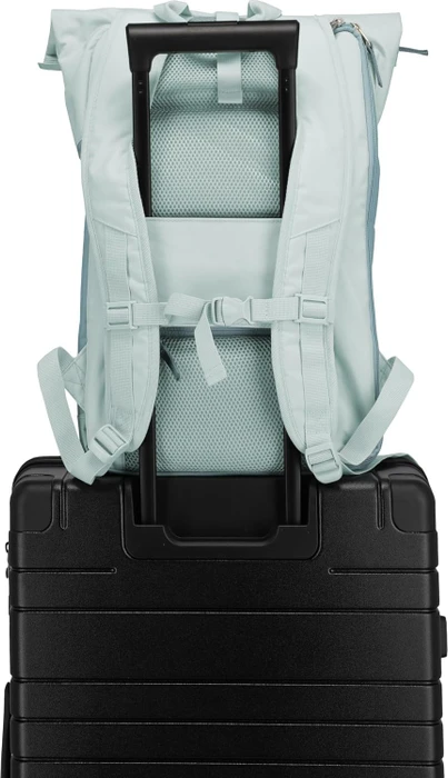 Travelite Basics Rollup Laptoprucksack, 15.6", Ice Blue