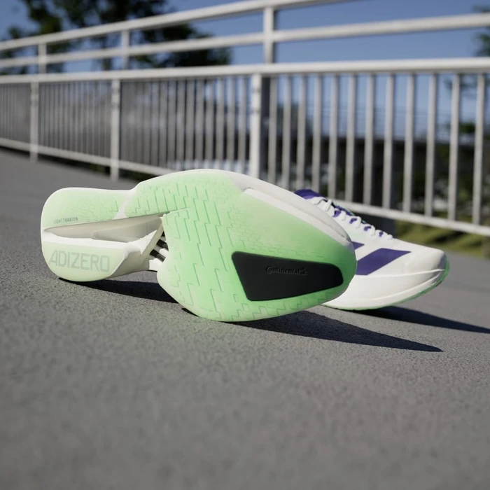 adidas Adizero Adios Pro 4 core white/collegiate purple/lime burst (Herren)