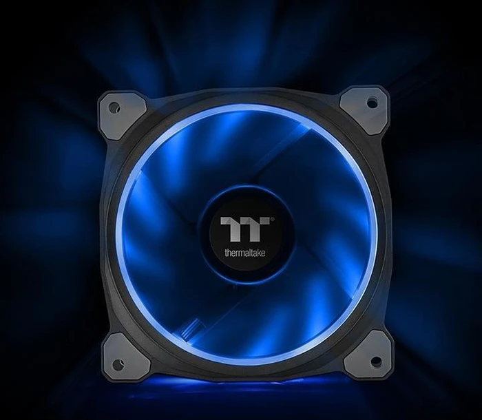 Thermaltake Riing Plus 12 RGB Radiator Fan Lumi Plus TT Premium Edition Combo Kit, LED-Steuerung, LED-Strips, 120mm, 3er-Pack