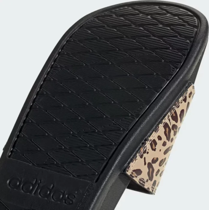 adidas Comfort Adilette core black/off white/magic beige (Damen)