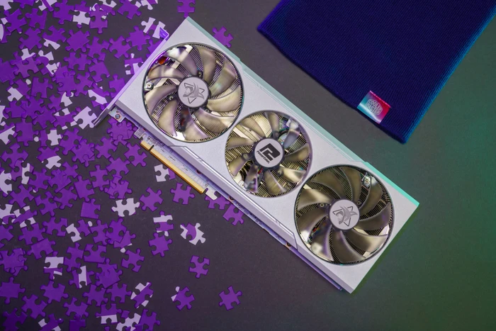Cooler Master MasterBox NR200P Color Edition Caribbean Blue, Glasfenster, Mini-ITX