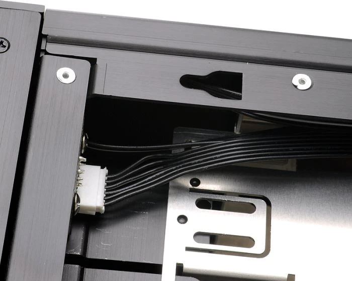 Lian Li PC-Q35B schwarz, schallgedämmt, Mini-ITX
