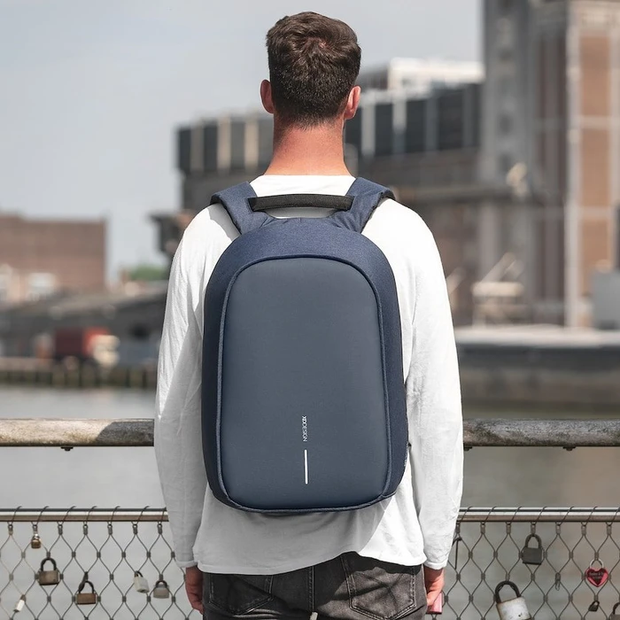 XD Design 17" Bobby Hero XL Rucksack, navy