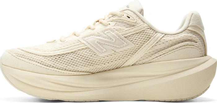 New Balance x District Vision 1080v15 linen/black (Damen)