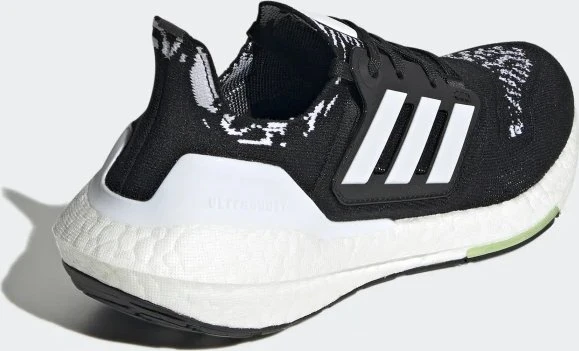 adidas Ultraboost 22 core black/cloud white/almost lime (Damen)
