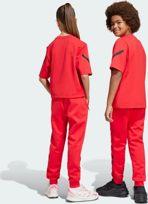 adidas Tapered-Leg Z.N.E. Trainingshose lang pure ruby/black (Junior)