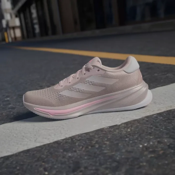 adidas Supernova Rise sandy pink/dash grey/pink spark (Damen)