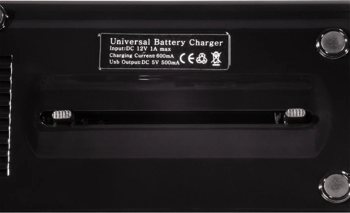 Hama Delta Multi Universalladegerät für Li-Ionen-Akkus und AA-/AAA-Batterien
